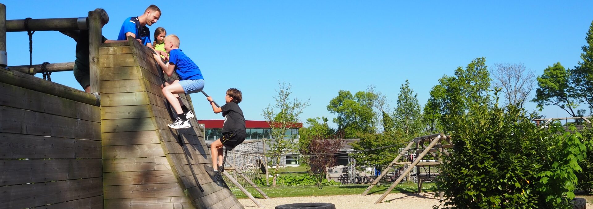 Vrij spelen en klimmen op vaste dagen bij Outdoorpark Alkmaar